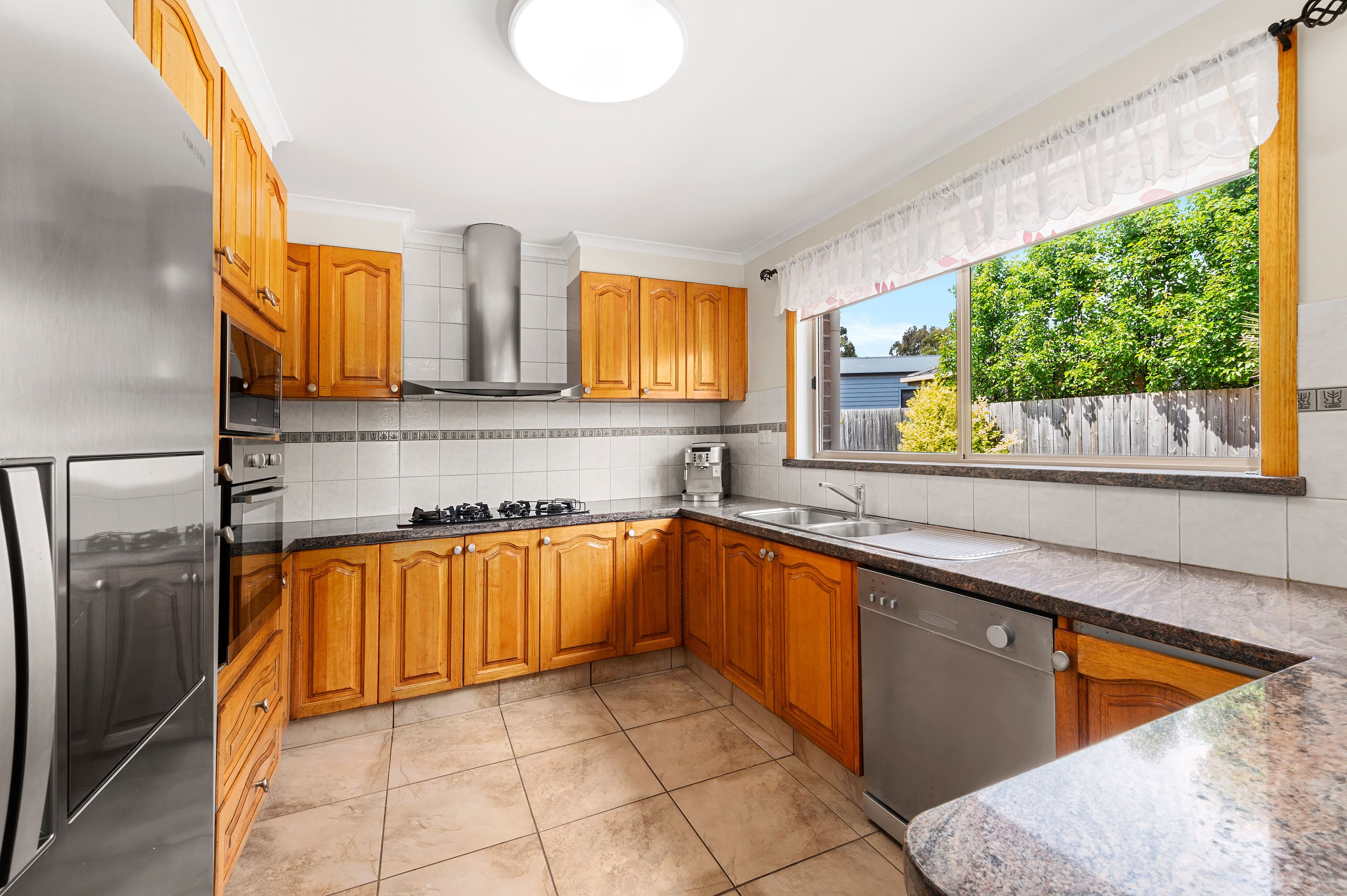 11 Neerim Court, Rowville VIC 3178, Rowville - Thumbnail 4