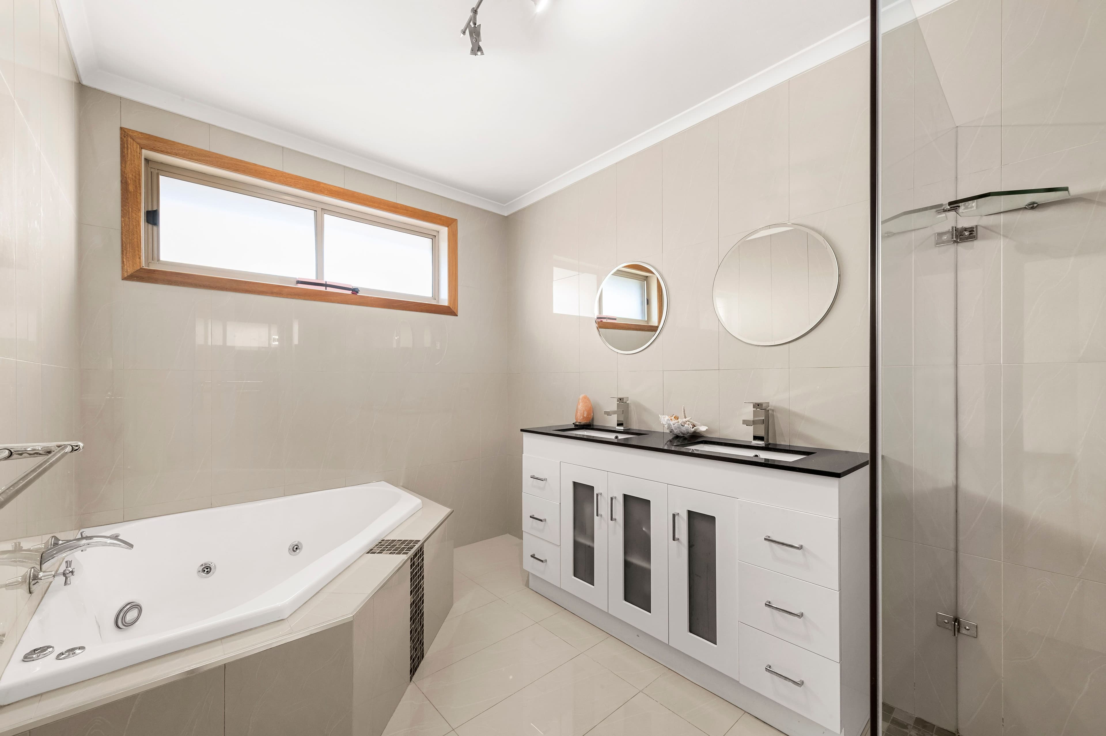 11 Neerim Court, Rowville VIC 3178, Rowville - Thumbnail 7