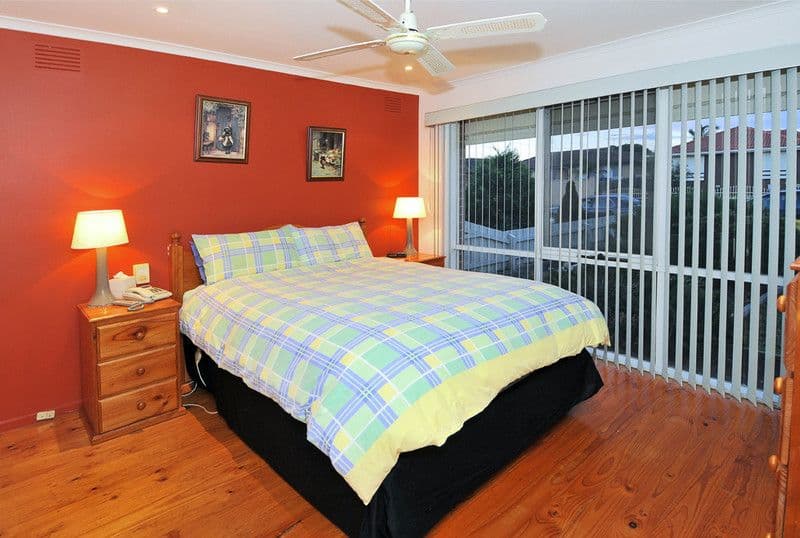 9 Shawlands Drive, TULLAMARINE VIC 3043, Tullamarine - Thumbnail 5
