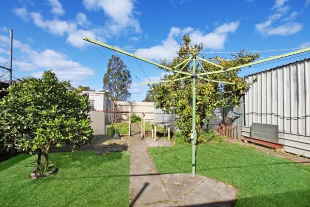 24 Clements Grove, Reservoir VIC 3073, Reservoir - Thumbnail 8
