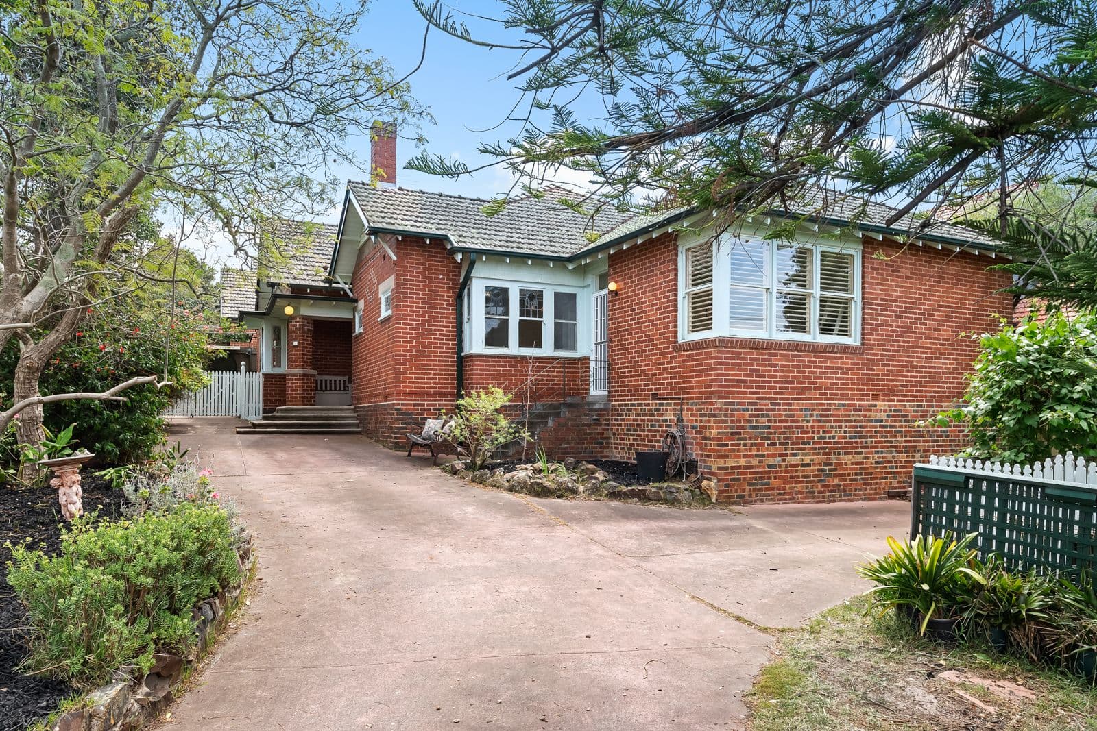 18 Westbourne Grove, Camberwell VIC 3124, Camberwell - Image 1