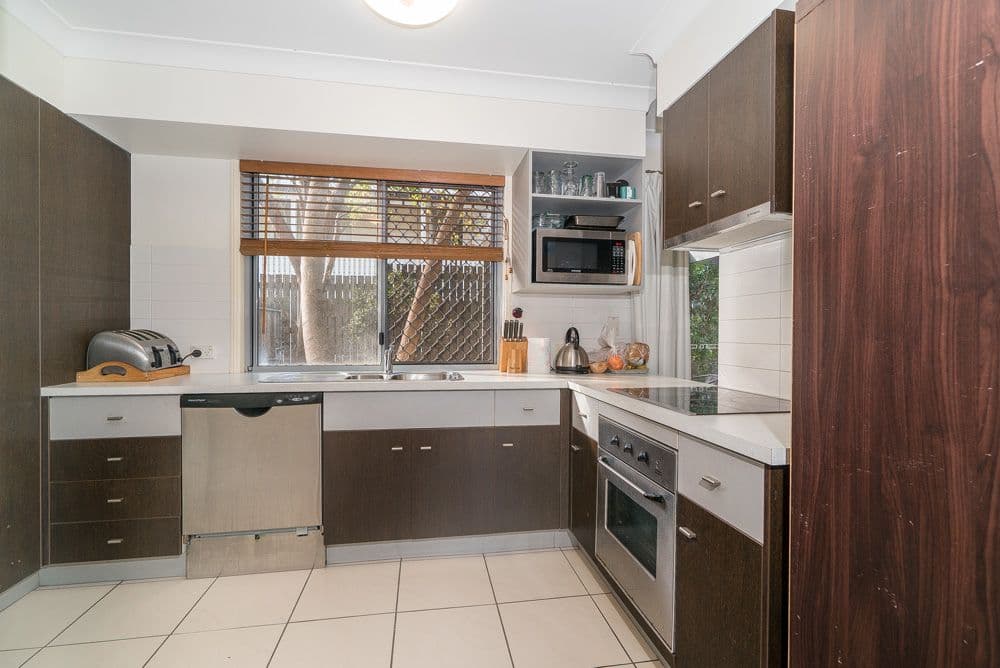 9 Tamworth Street, Annerley QLD 4103, Annerley - Image 1