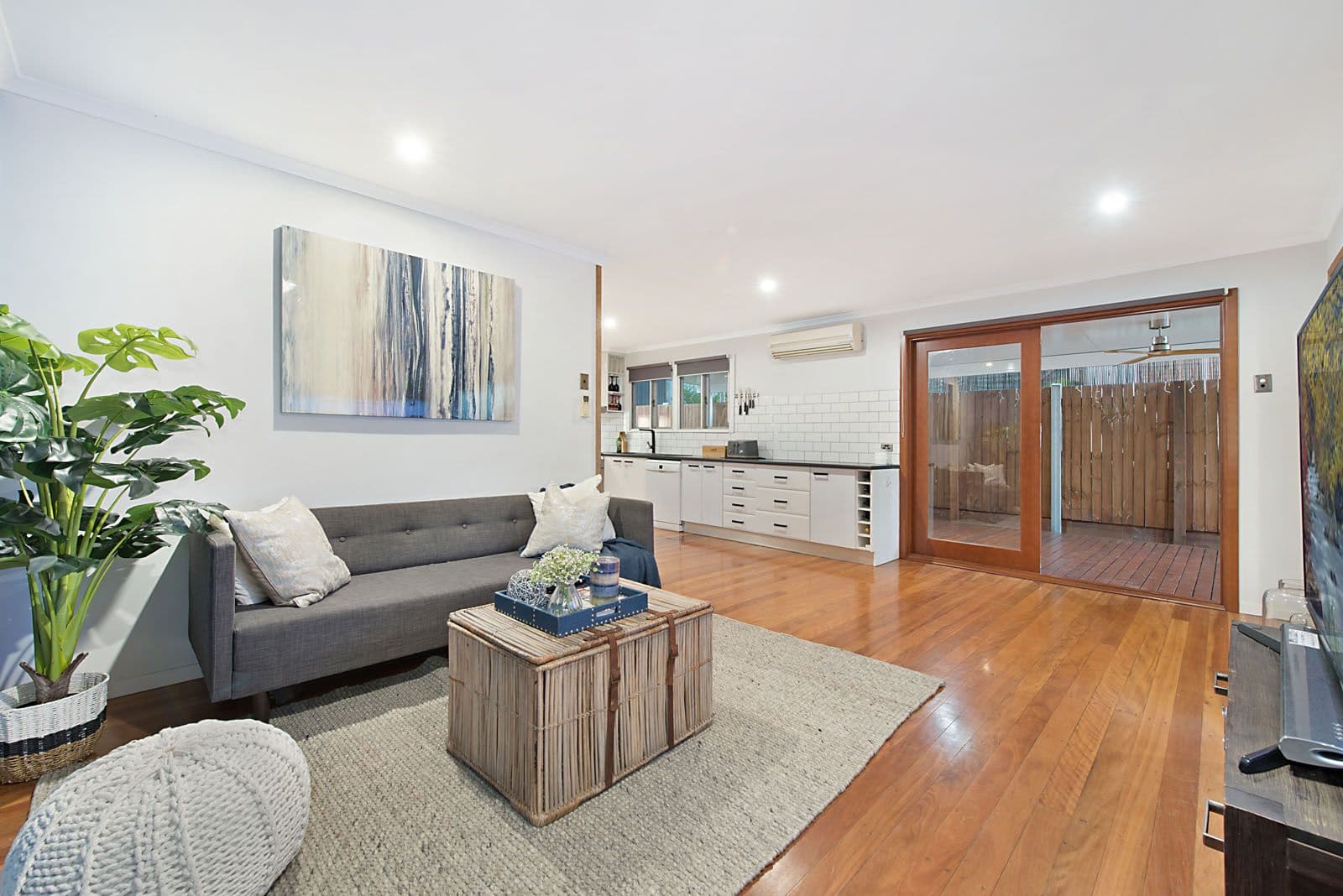86 Gatton Street, Mount Gravatt East QLD 4122, Mount Gravatt East - Thumbnail 2