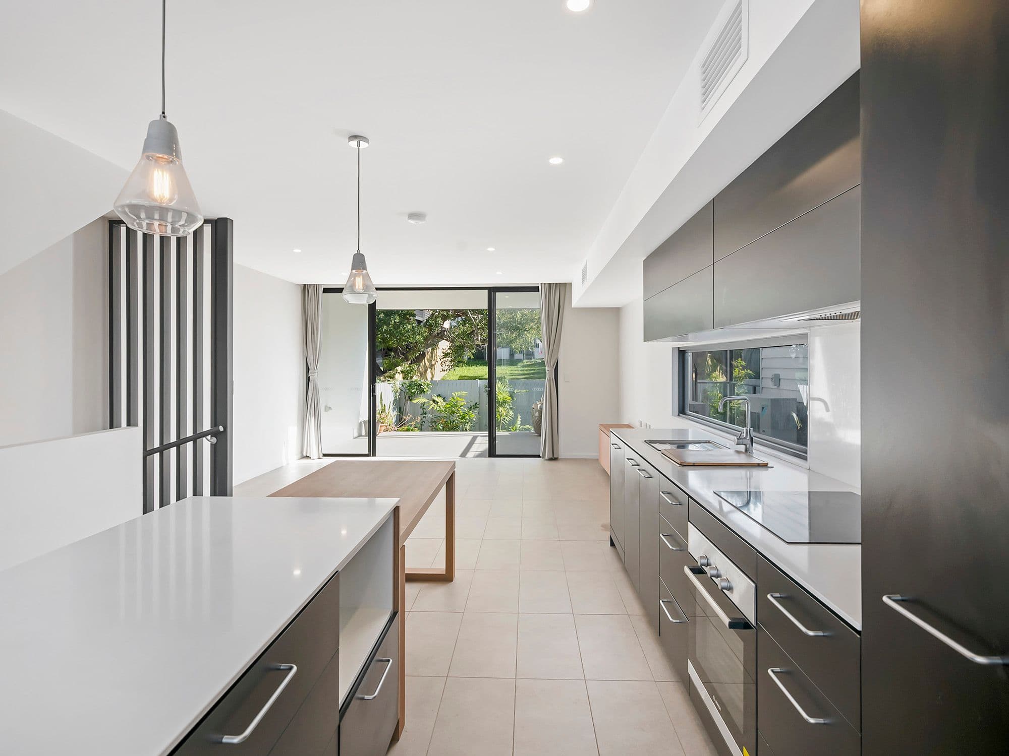 37 Latimer Street, Holland Park QLD 4121, Holland Park - Thumbnail 3