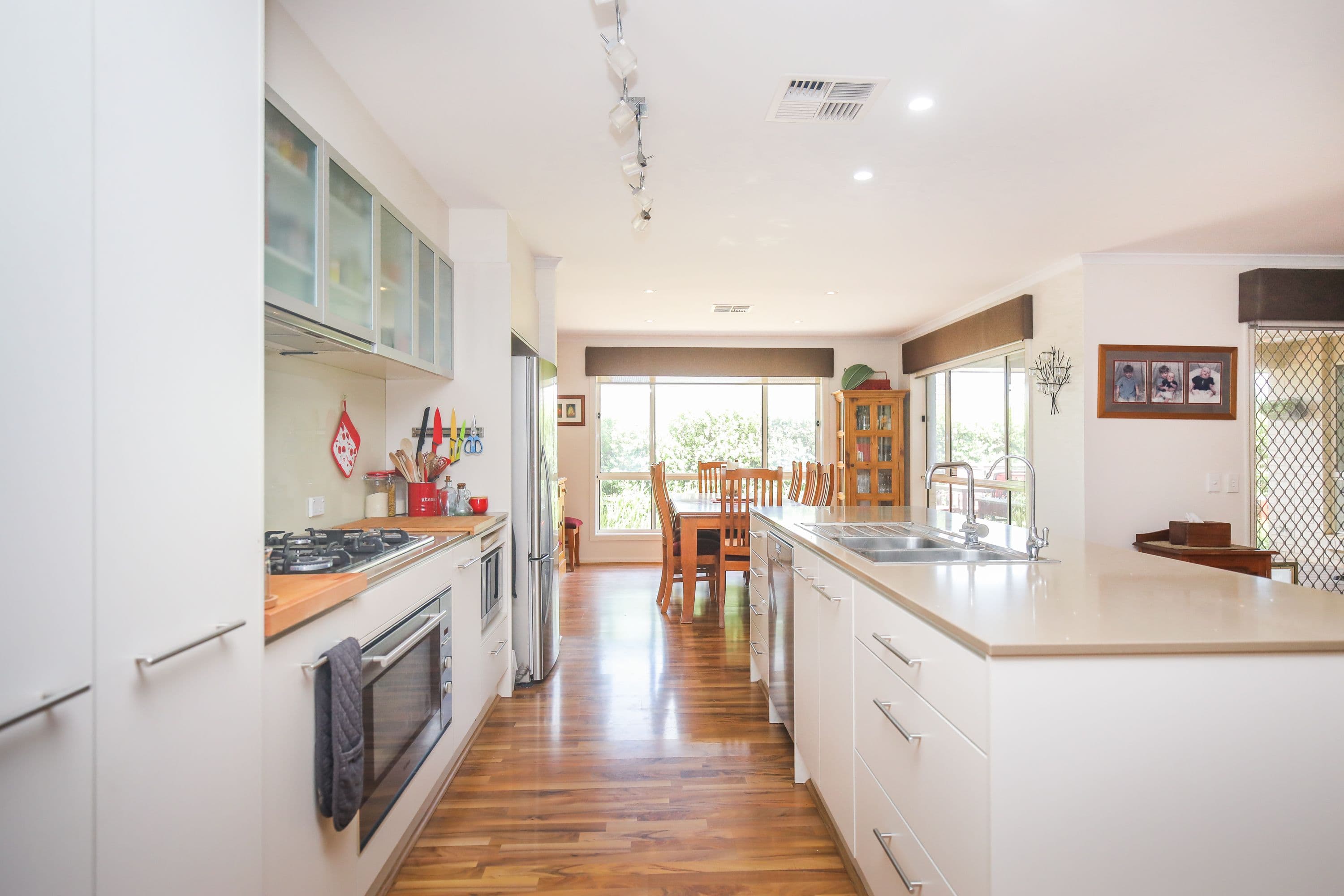 2 Bradford Street, Mount Barker SA 5251, Mount Barker - Thumbnail 2