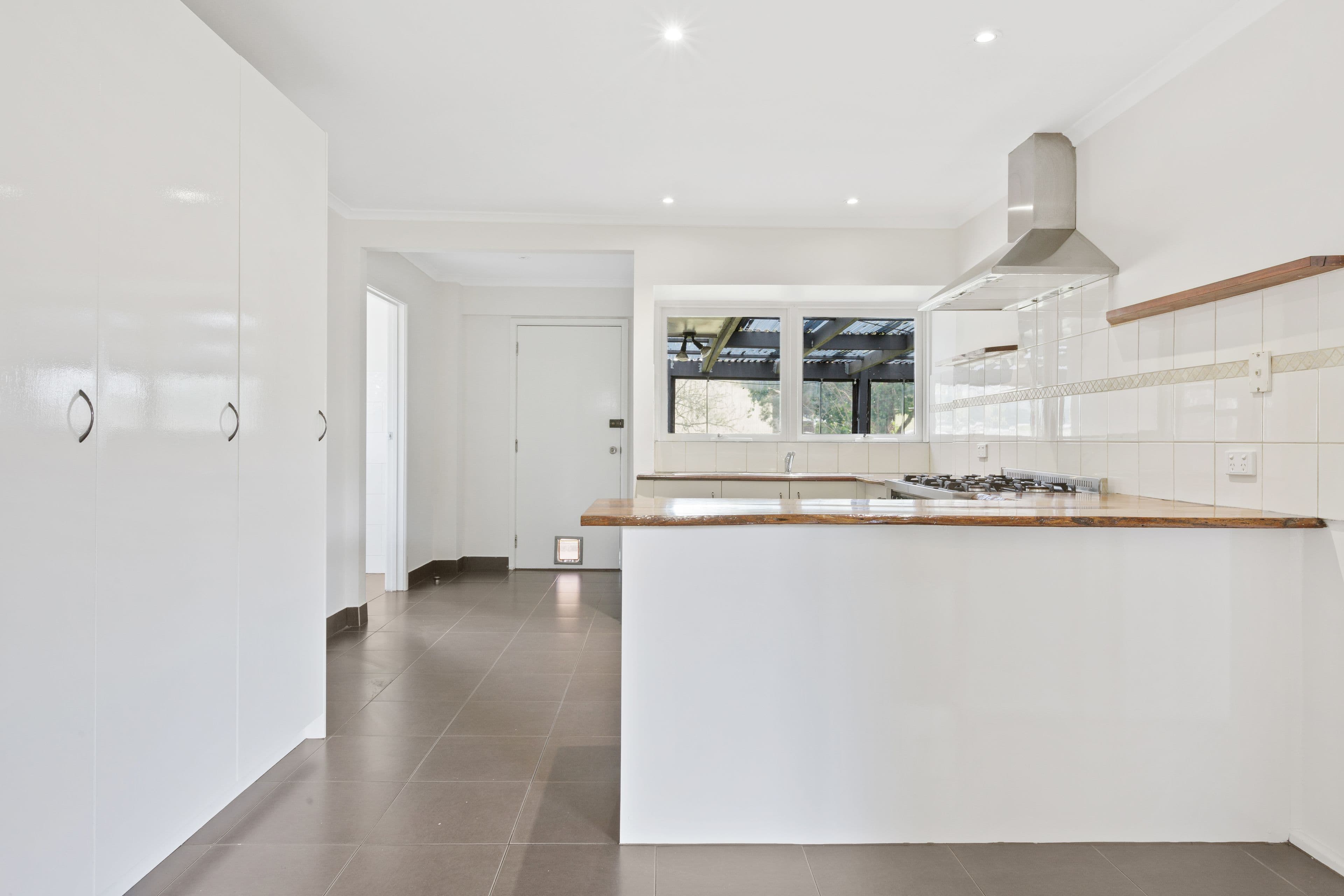 23 Paisley Drive, Frankston VIC 3199, Frankston - Thumbnail 3