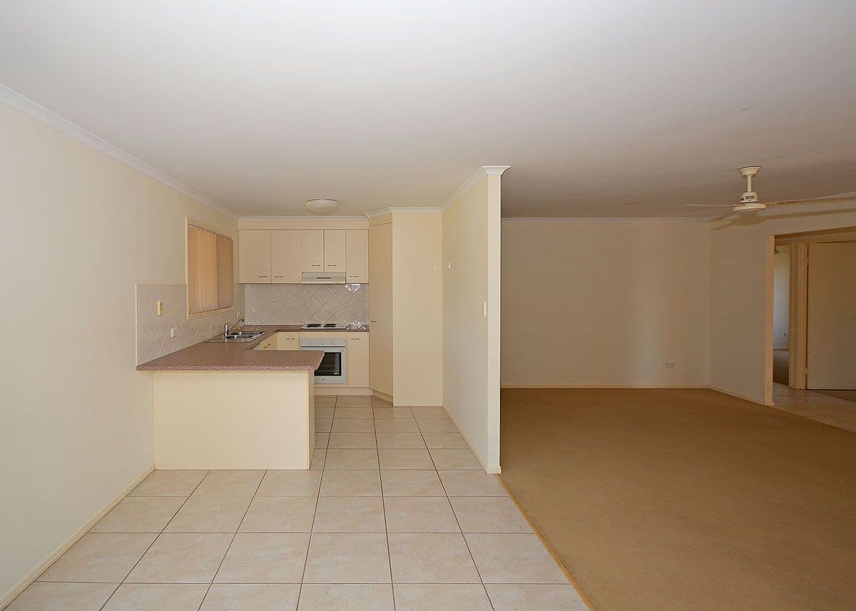 22 Yarrilee Circuit, DUNDOWRAN QLD 4655, Dundowran - Thumbnail 3