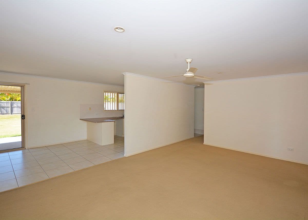 22 Yarrilee Circuit, DUNDOWRAN QLD 4655, Dundowran - Thumbnail 4