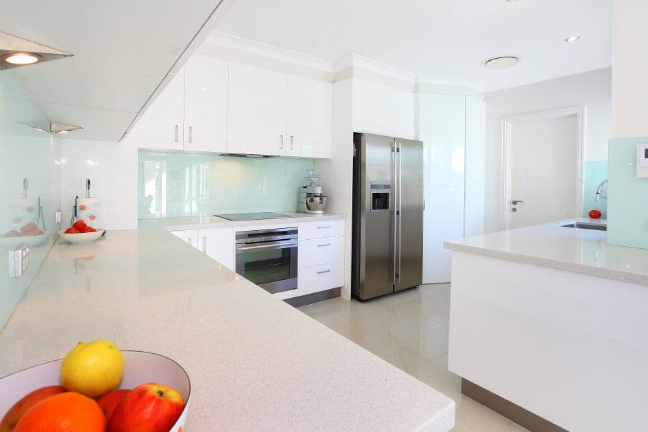 5 Tyrone Avenue, Sorrento QLD 4217, Sorrento - Thumbnail 3