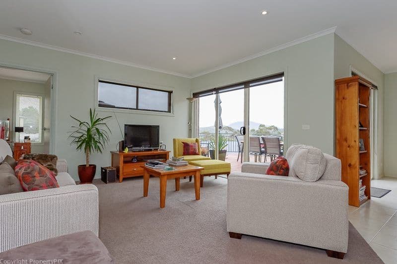 88 Lindhill Avenue, GEILSTON BAY TAS 7015, Geilston Bay - Thumbnail 2