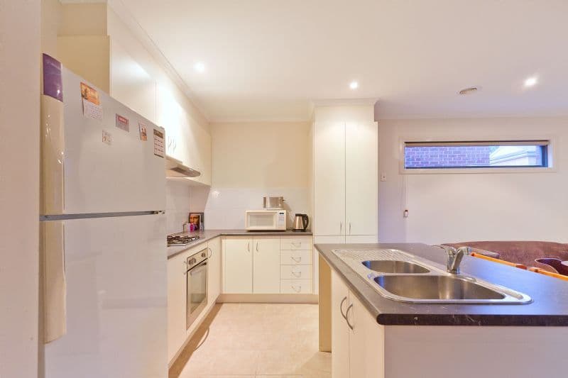 49B Culcairn Avenue, FRANKSTON SOUTH VIC 3199, Frankston South - Thumbnail 3