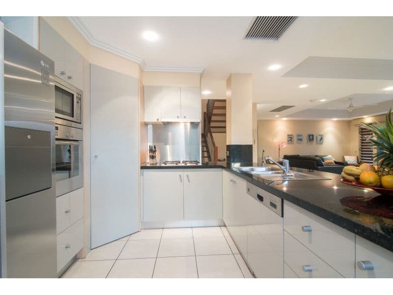 70 Hutchings Road, PORT DOUGLAS QLD 4877, Port Douglas - Thumbnail 4