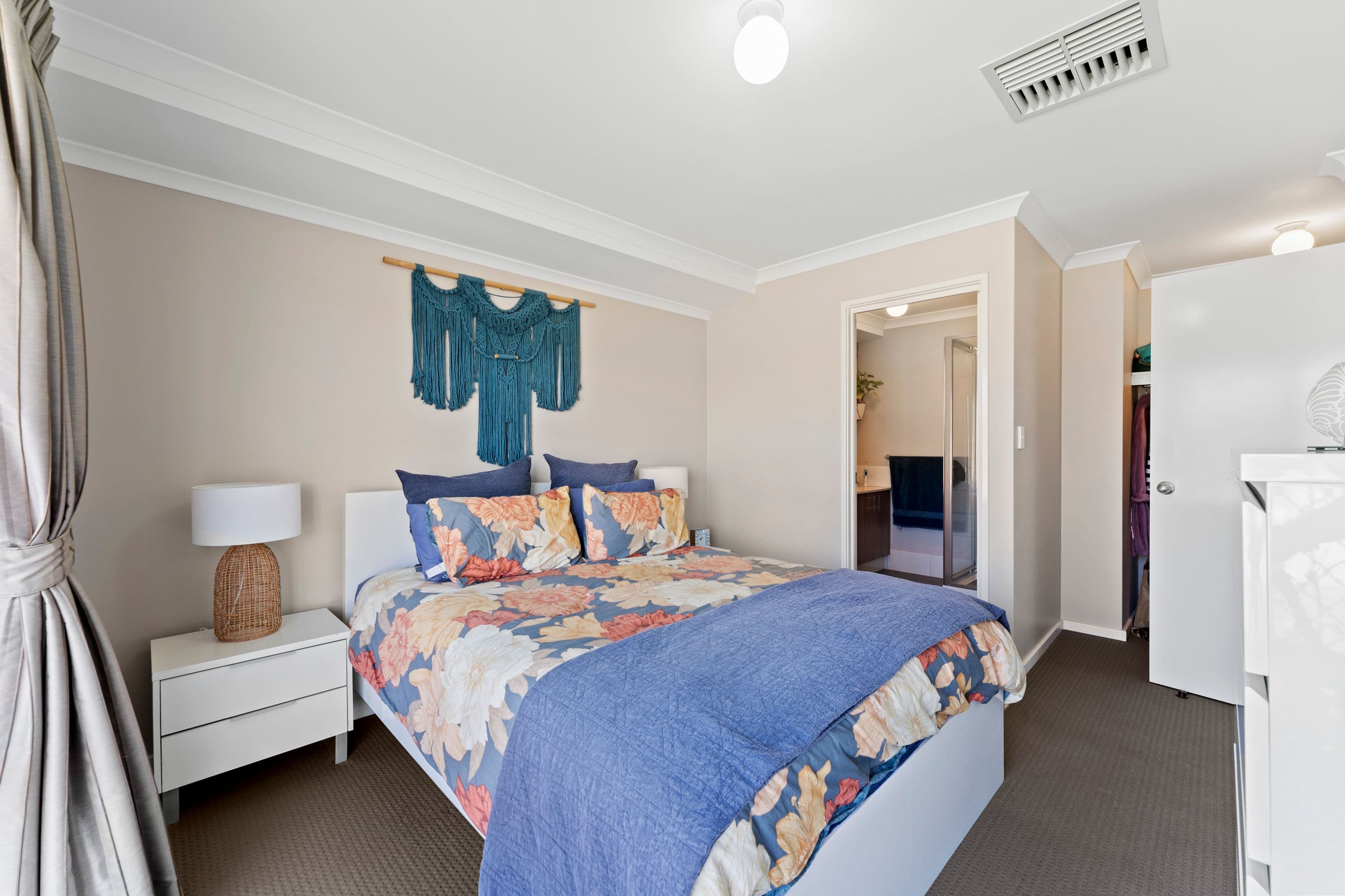 11 Sunglow Street, Karnup WA 6176, Karnup - Thumbnail 4