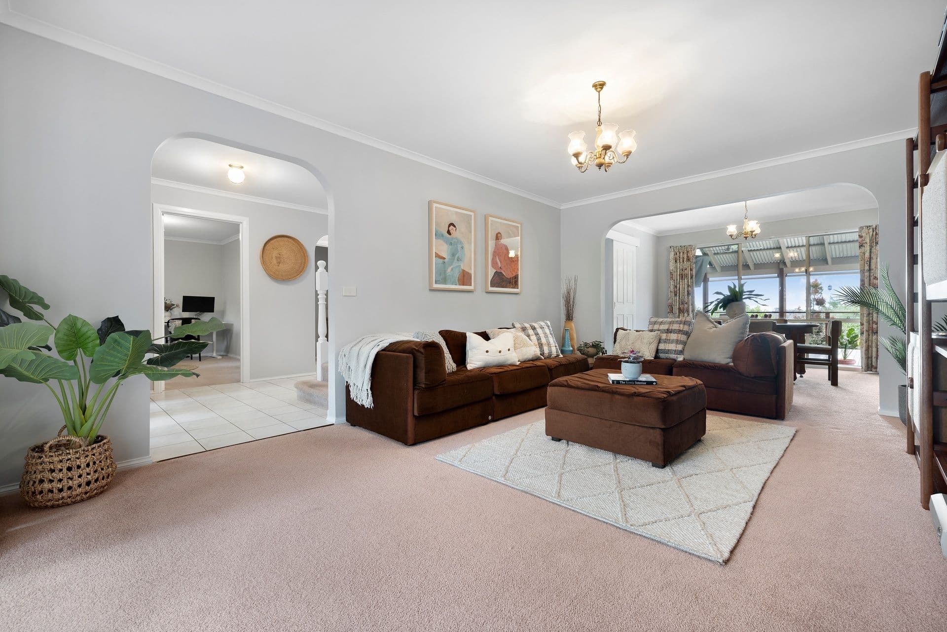 2 Julius Court, Berwick VIC 3806, Berwick - Thumbnail 2