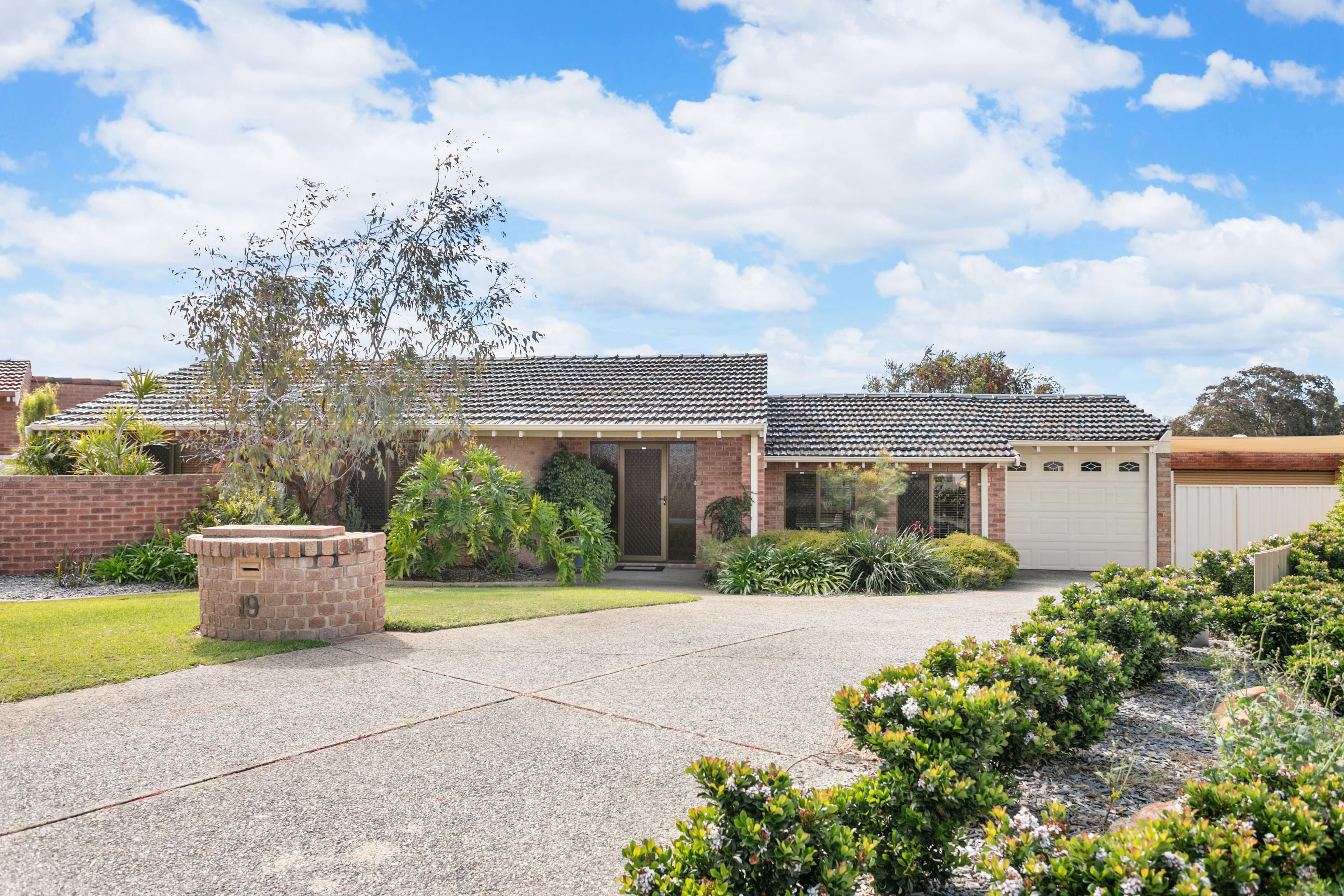 19 Mahonia Place, Duncraig WA 6023, Duncraig - Image 1