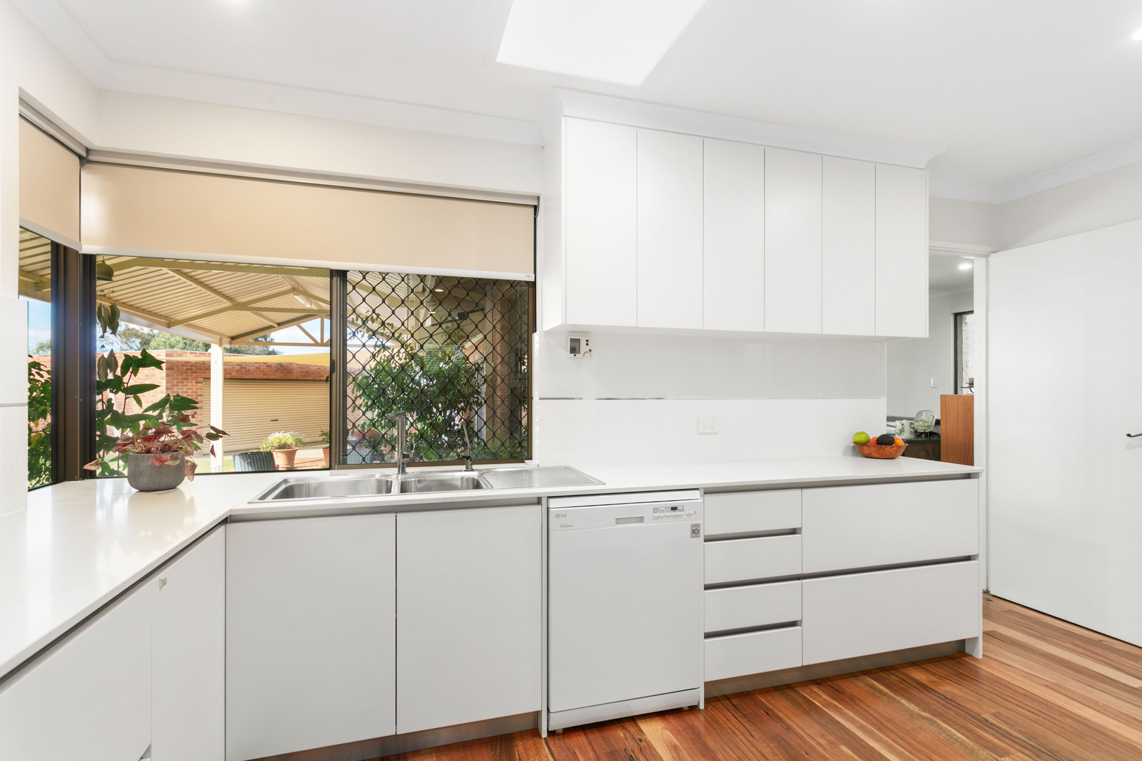 19 Mahonia Place, Duncraig WA 6023, Duncraig - Thumbnail 8