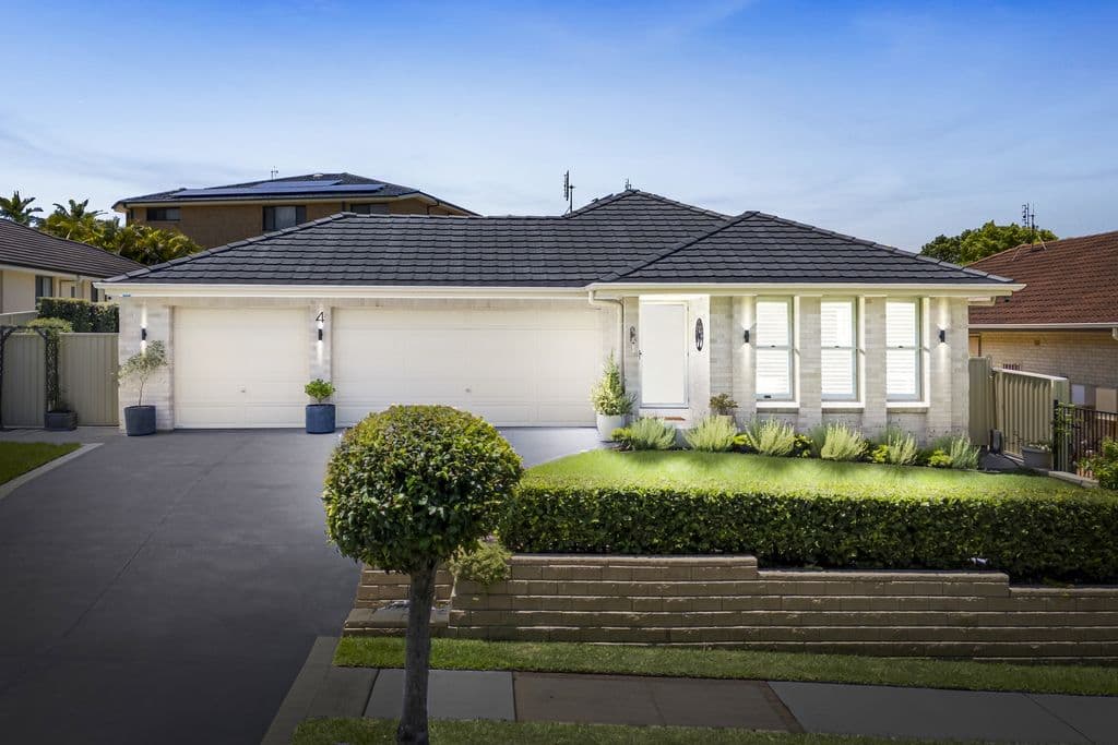 4 Evelyn Close, Hamlyn Terrace - Image 1
