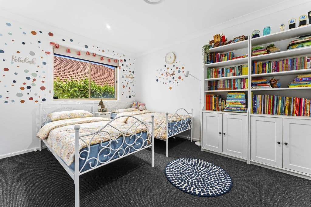 4 Evelyn Close, Hamlyn Terrace - Thumbnail 6