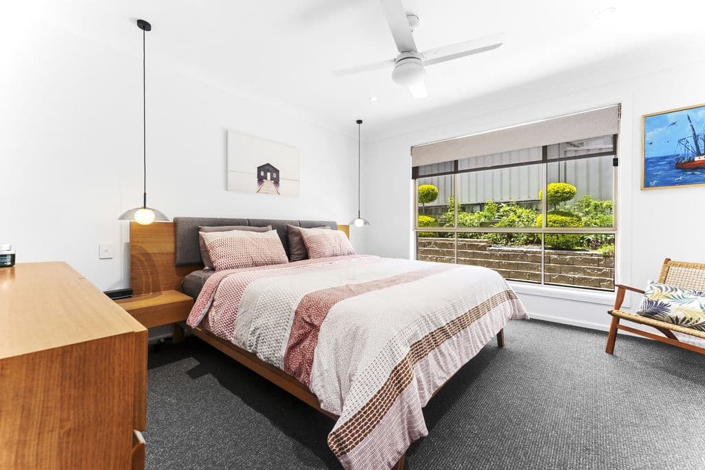 4 Evelyn Close, Hamlyn Terrace - Thumbnail 8
