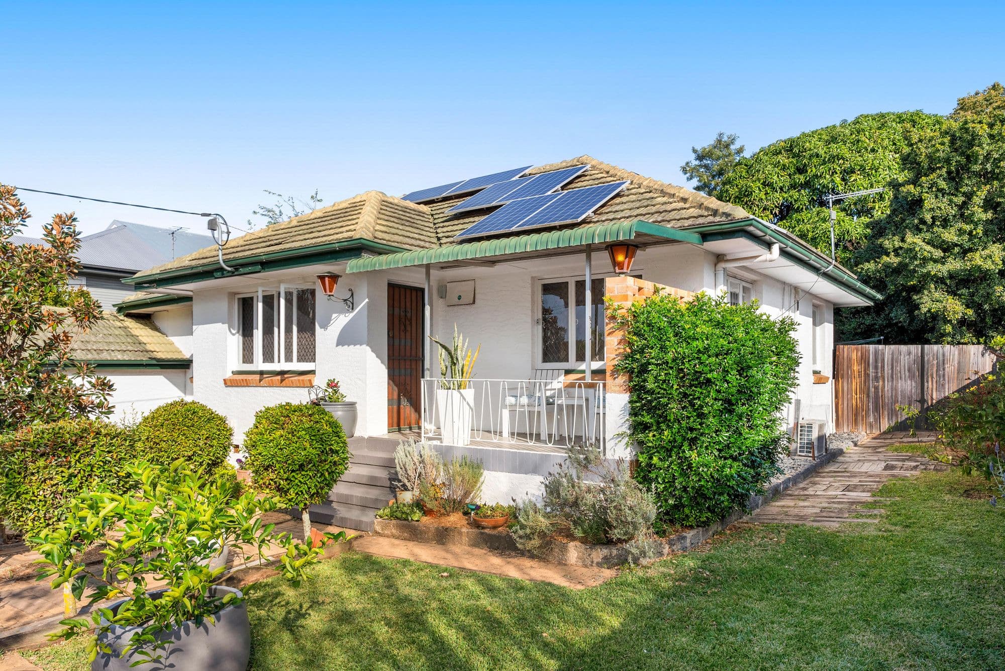 59 Sapphire Street, Holland Park QLD 4121, Holland Park - Thumbnail 3