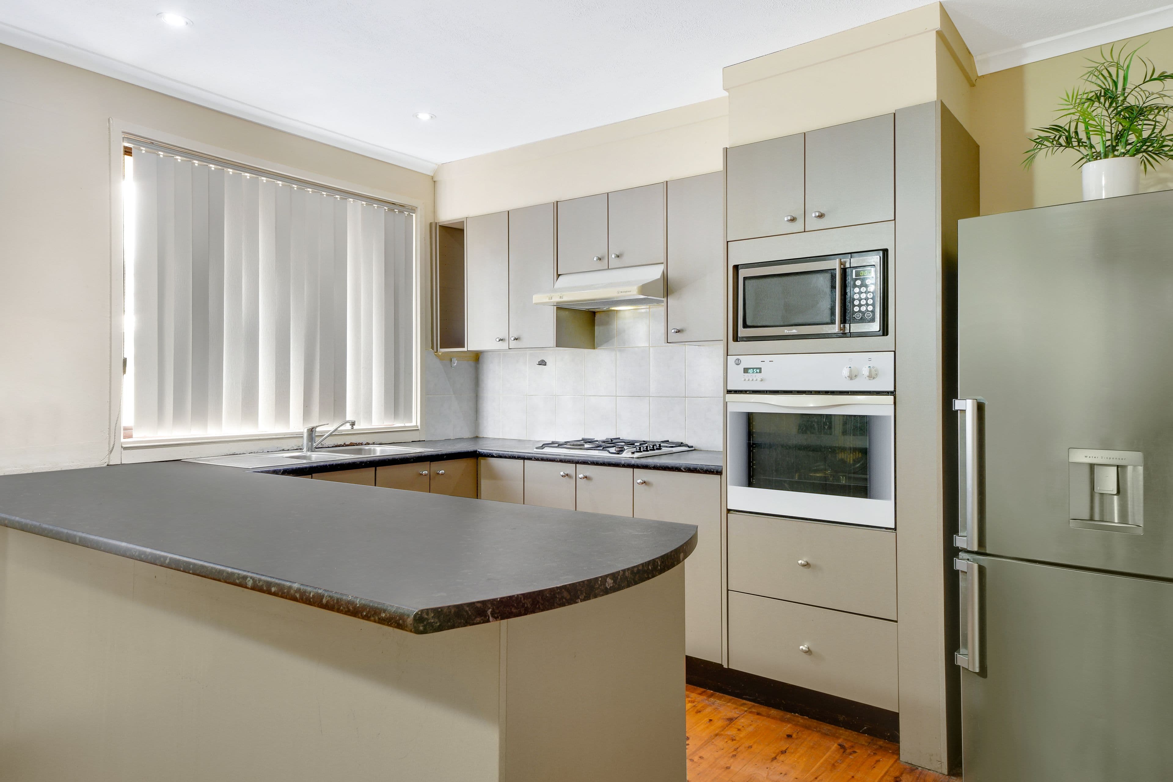 35 Townson Avenue, Leumeah - Thumbnail 3