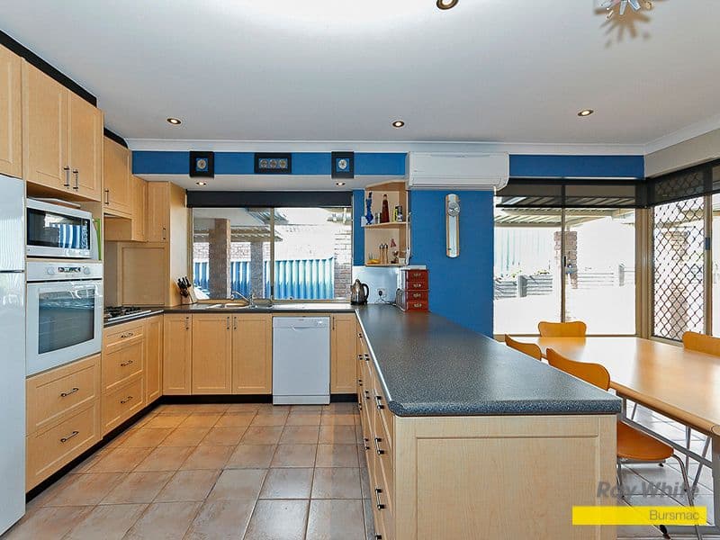 164 Illawarra Crescent, Ballajura WA 6066, Ballajura - Thumbnail 3