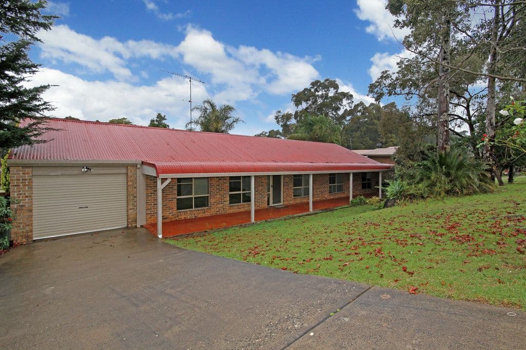 7 Thomas Mitchell Crescent, Sunshine Bay - Thumbnail 2
