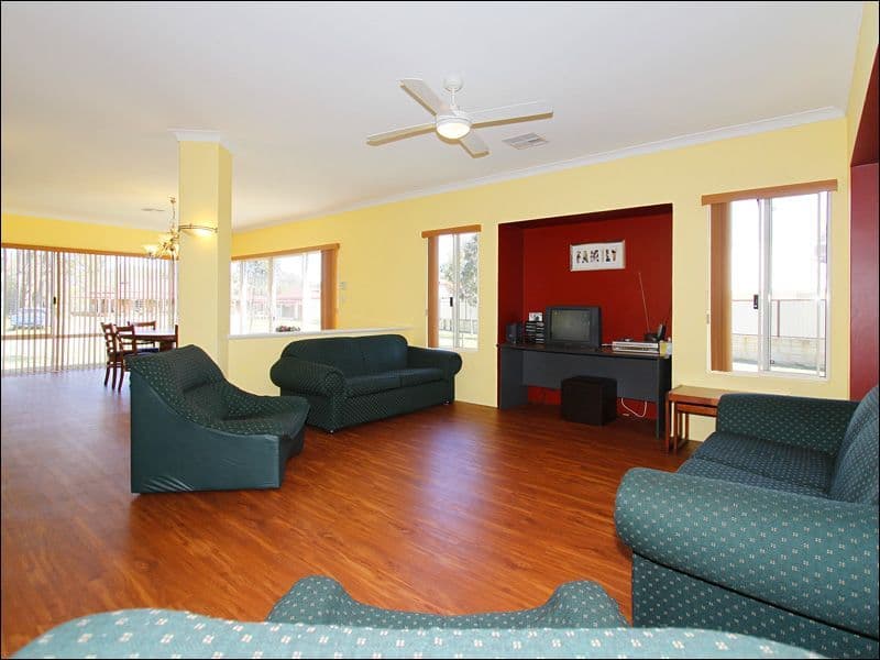 1 Willaring Drive, BECKENHAM WA 6107, Beckenham - Thumbnail 5