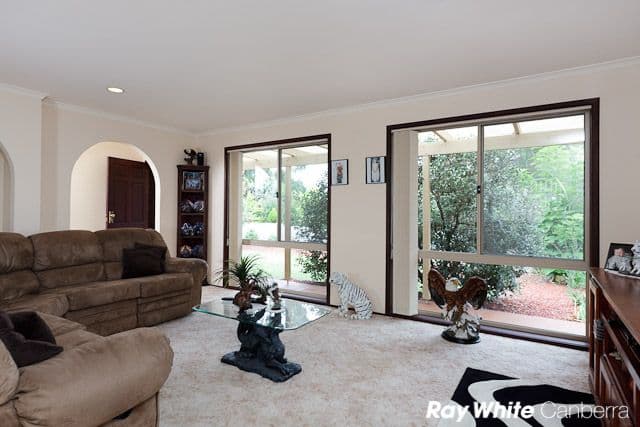 7 Hadow Place, GILMORE ACT 2905, Gilmore - Thumbnail 2