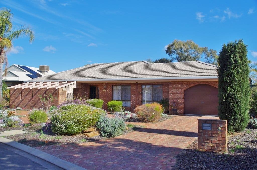 31 Meander Avenue, Renmark SA 5341, Renmark - Thumbnail 2