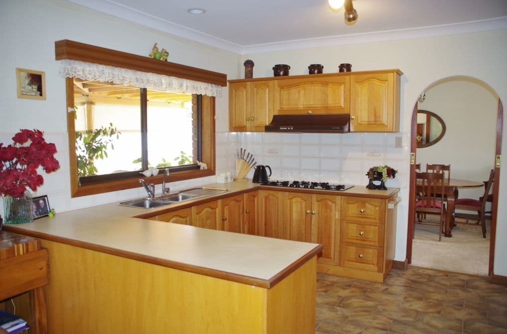 31 Meander Avenue, Renmark SA 5341, Renmark - Thumbnail 5