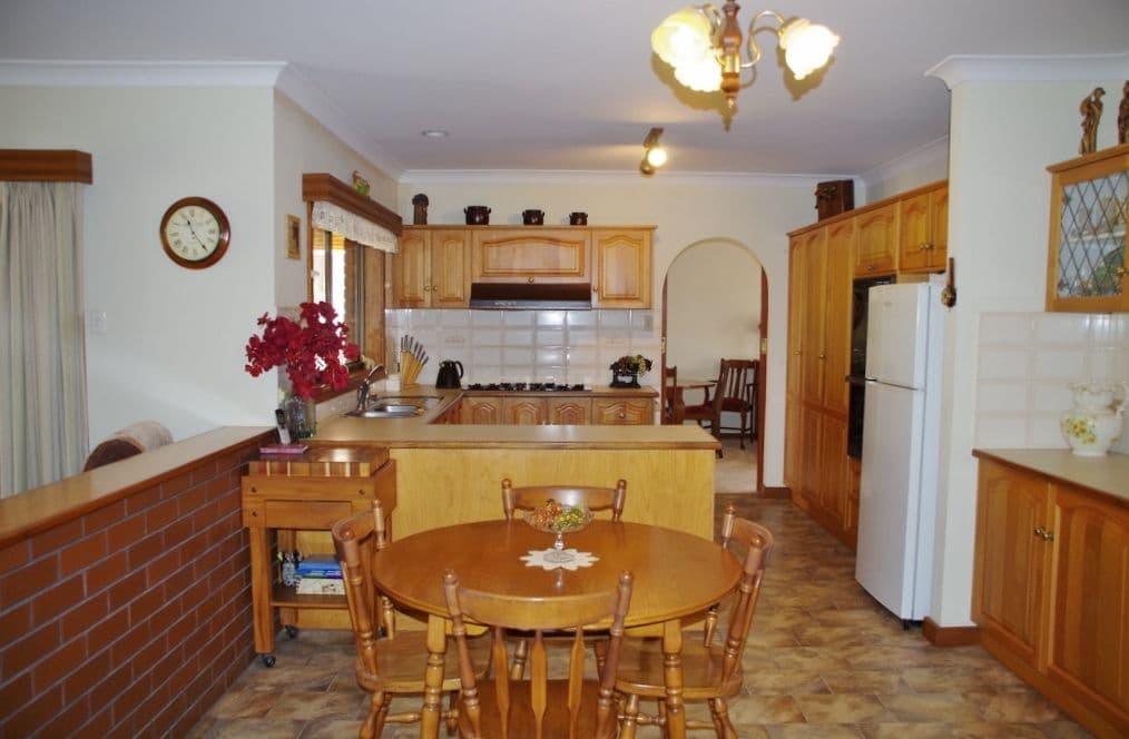 31 Meander Avenue, Renmark SA 5341, Renmark - Thumbnail 7