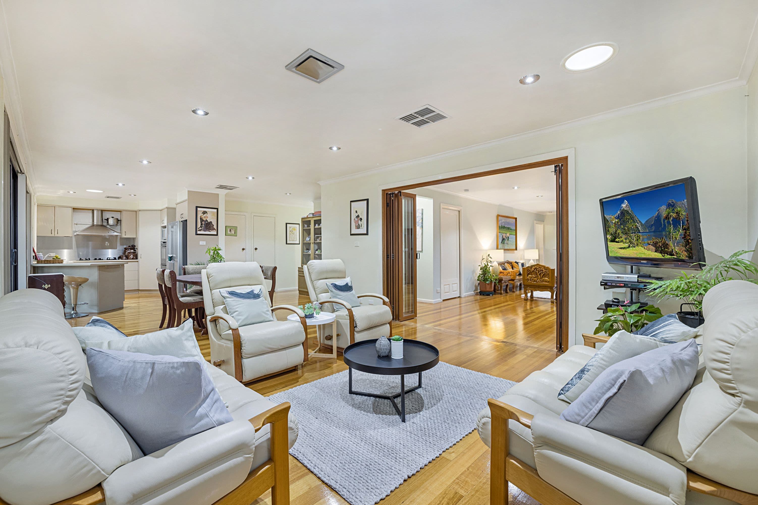 44 Cappella Court, Glen Waverley VIC 3150, Glen Waverley - Thumbnail 4