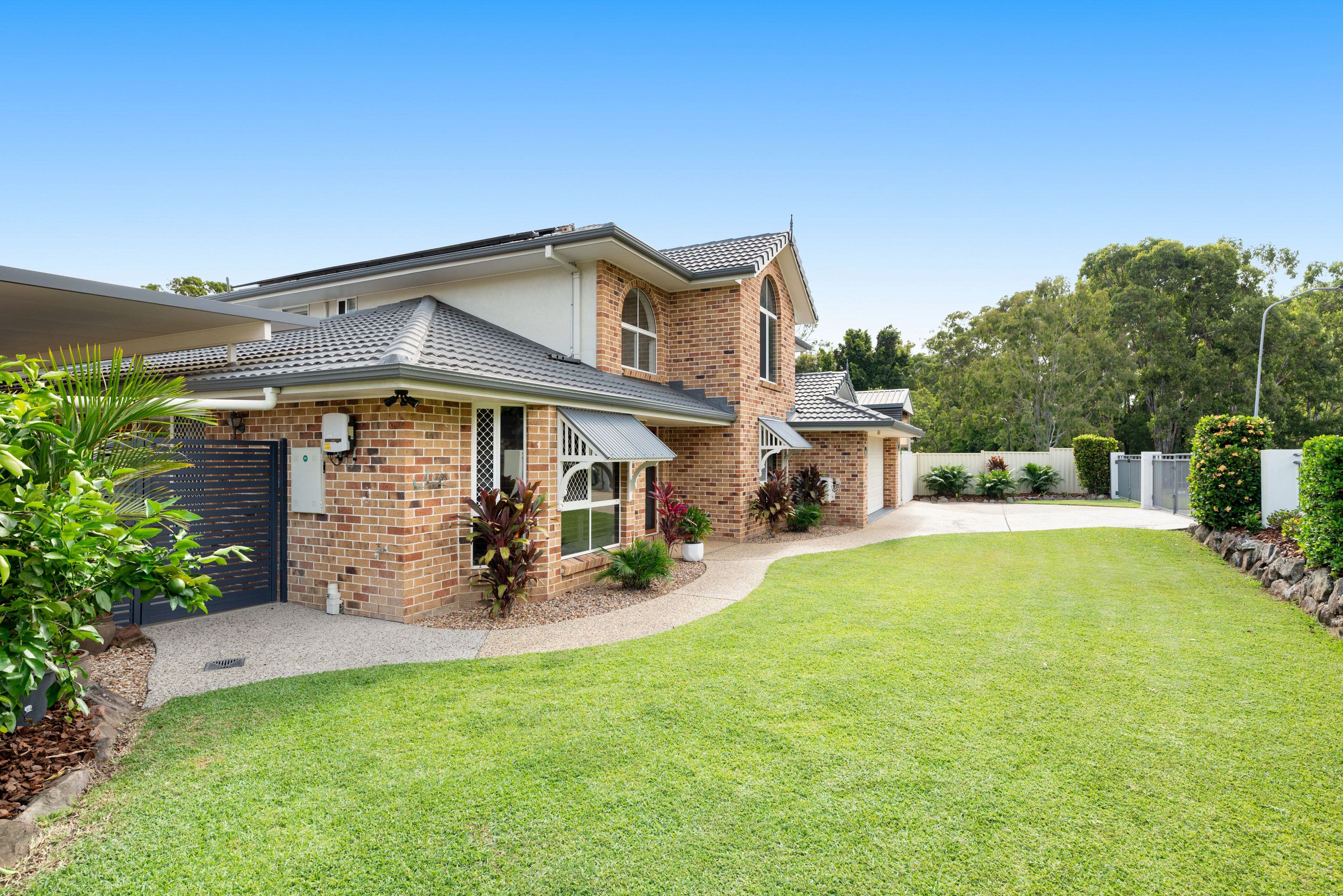 63 Kidwelly Street, Carindale QLD 4152, Carindale - Thumbnail 3