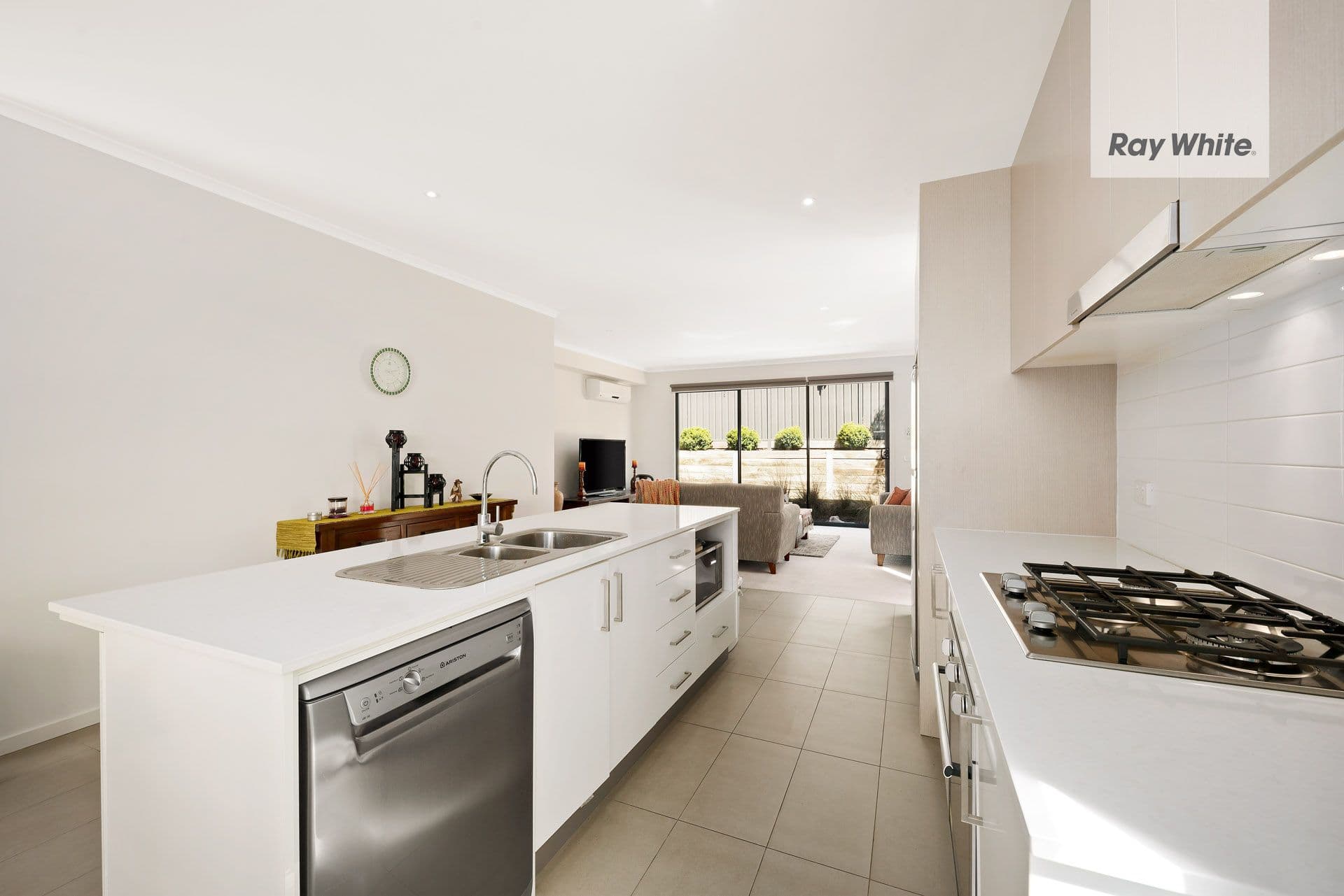 8 Kalkallo Way, Mernda VIC 3754, Mernda - Thumbnail 2