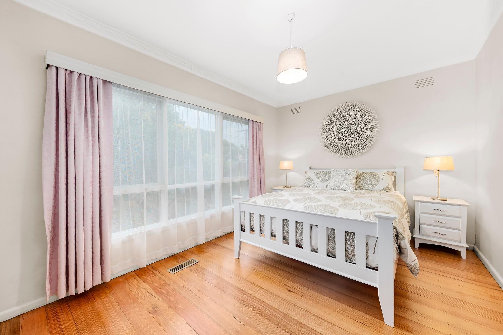 1 Hilsea Court, Mount Waverley VIC 3149, Mount Waverley - Thumbnail 4