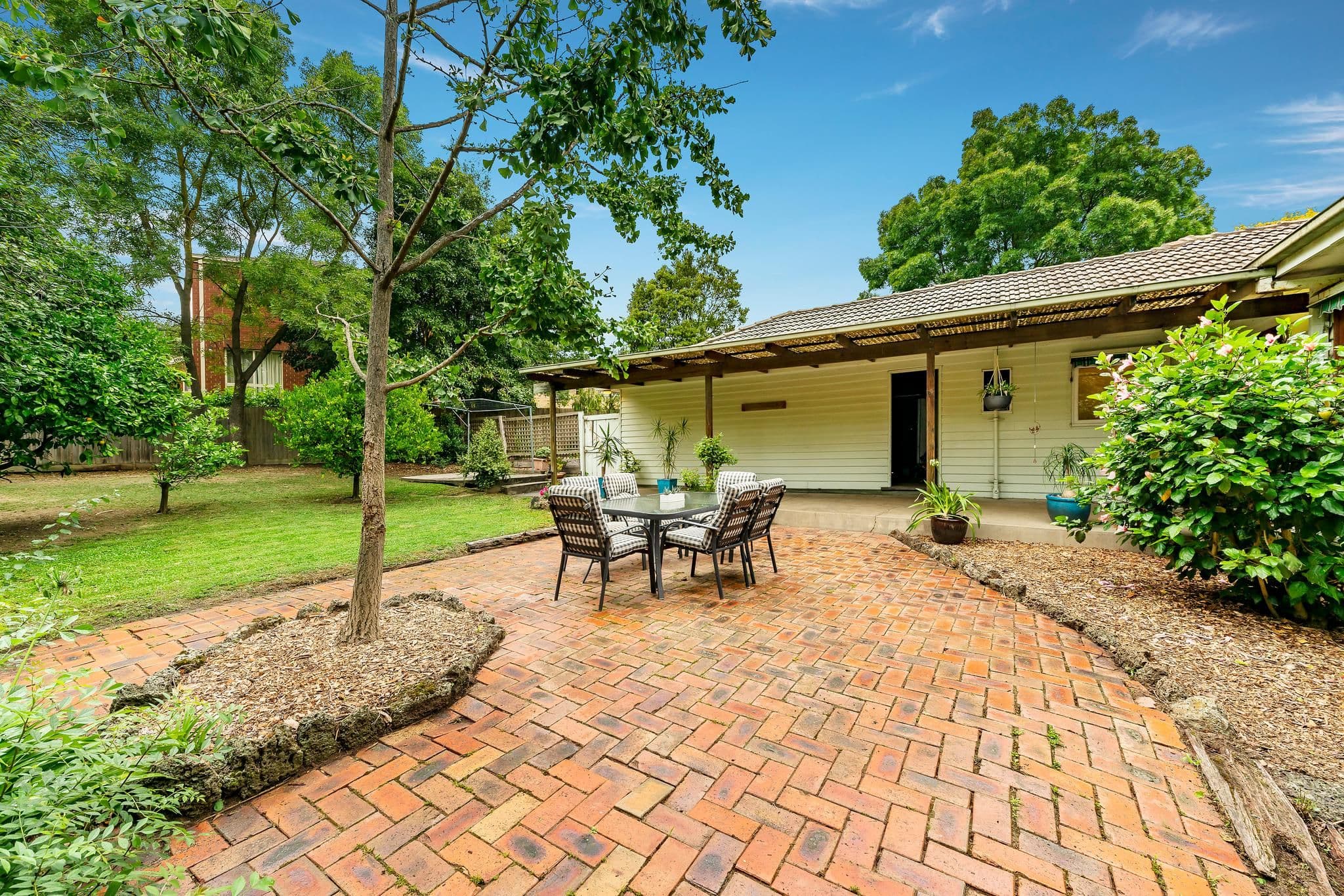 1 Hilsea Court, Mount Waverley VIC 3149, Mount Waverley - Thumbnail 5