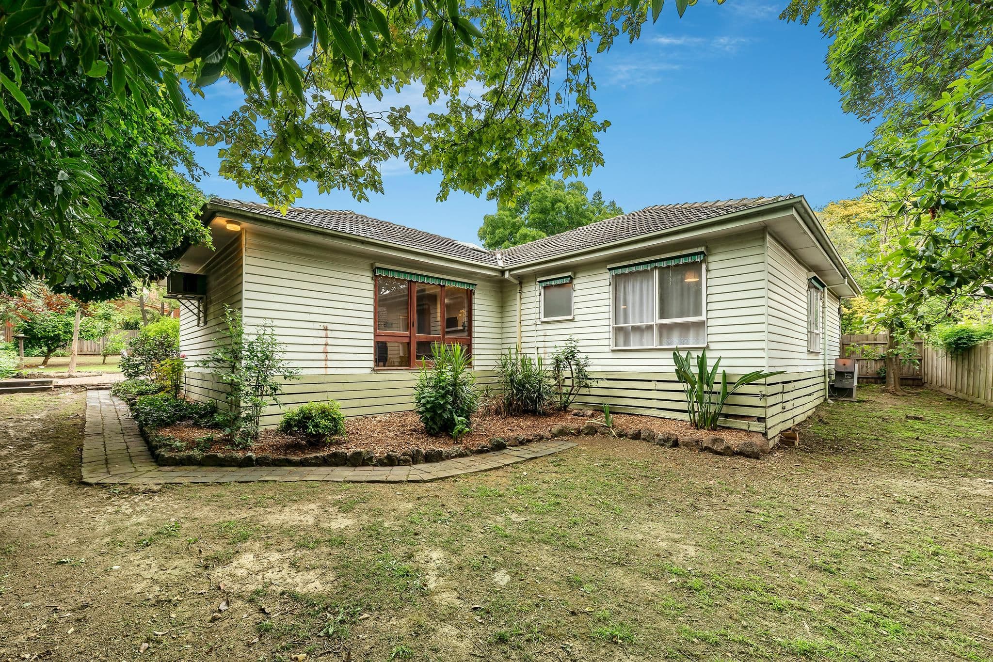 1 Hilsea Court, Mount Waverley VIC 3149, Mount Waverley - Thumbnail 6