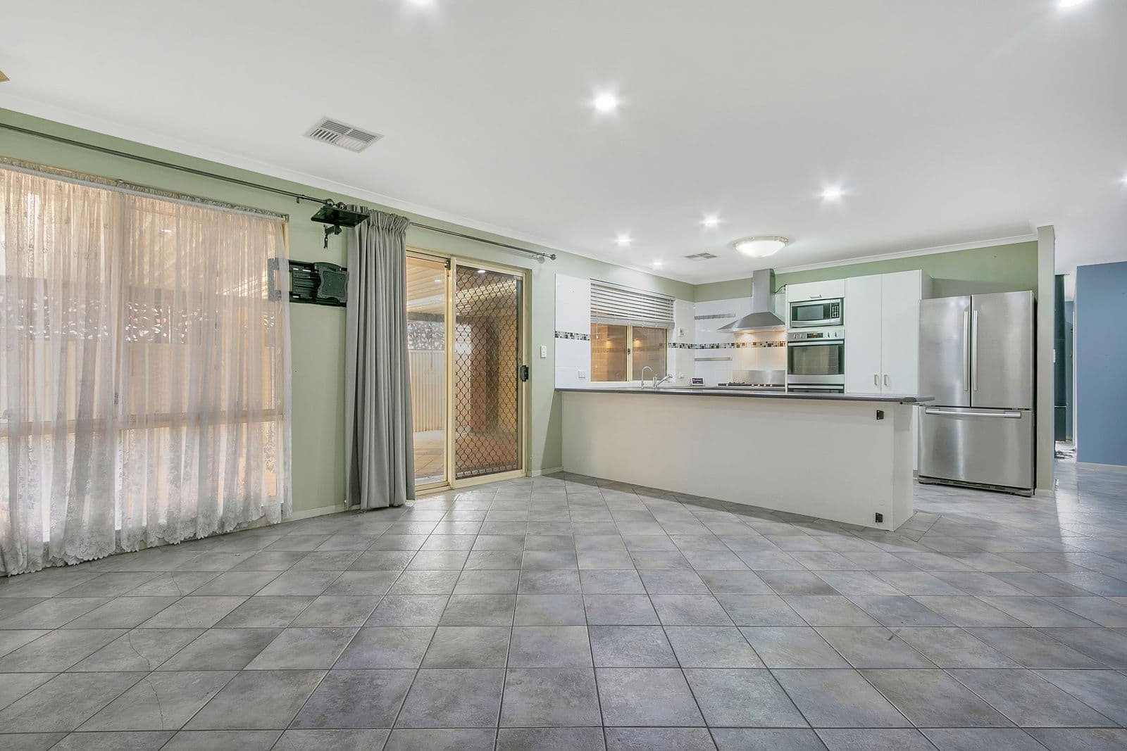 27 Castle Court, Blakeview SA 5114, Blakeview - Thumbnail 5