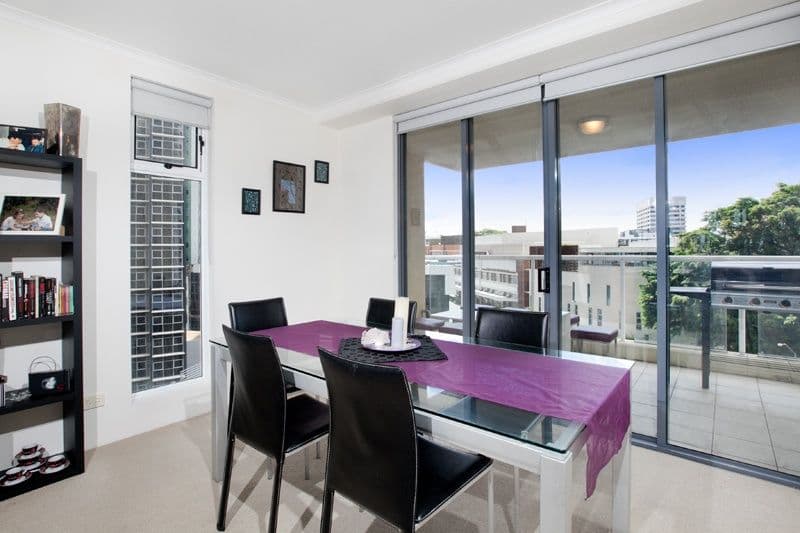 BRISBANE QLD 4000, Brisbane City - Thumbnail 2