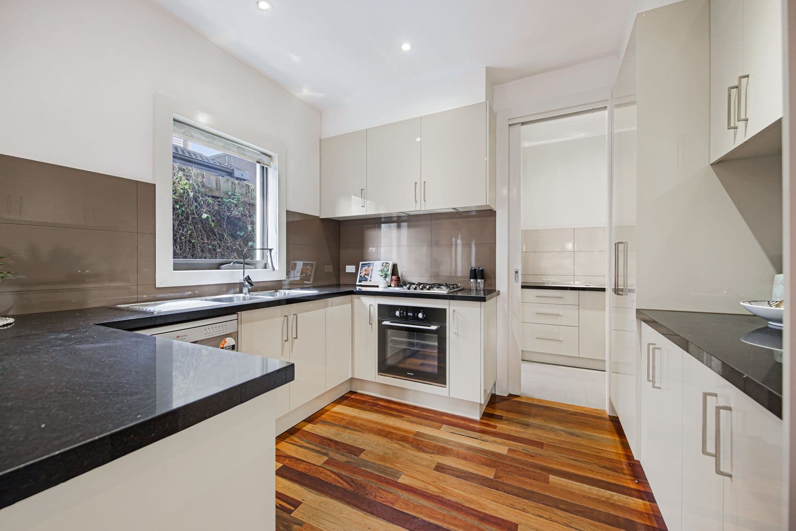 25 Vasey Avenue, Mount Waverley VIC 3149, Mount Waverley - Thumbnail 5