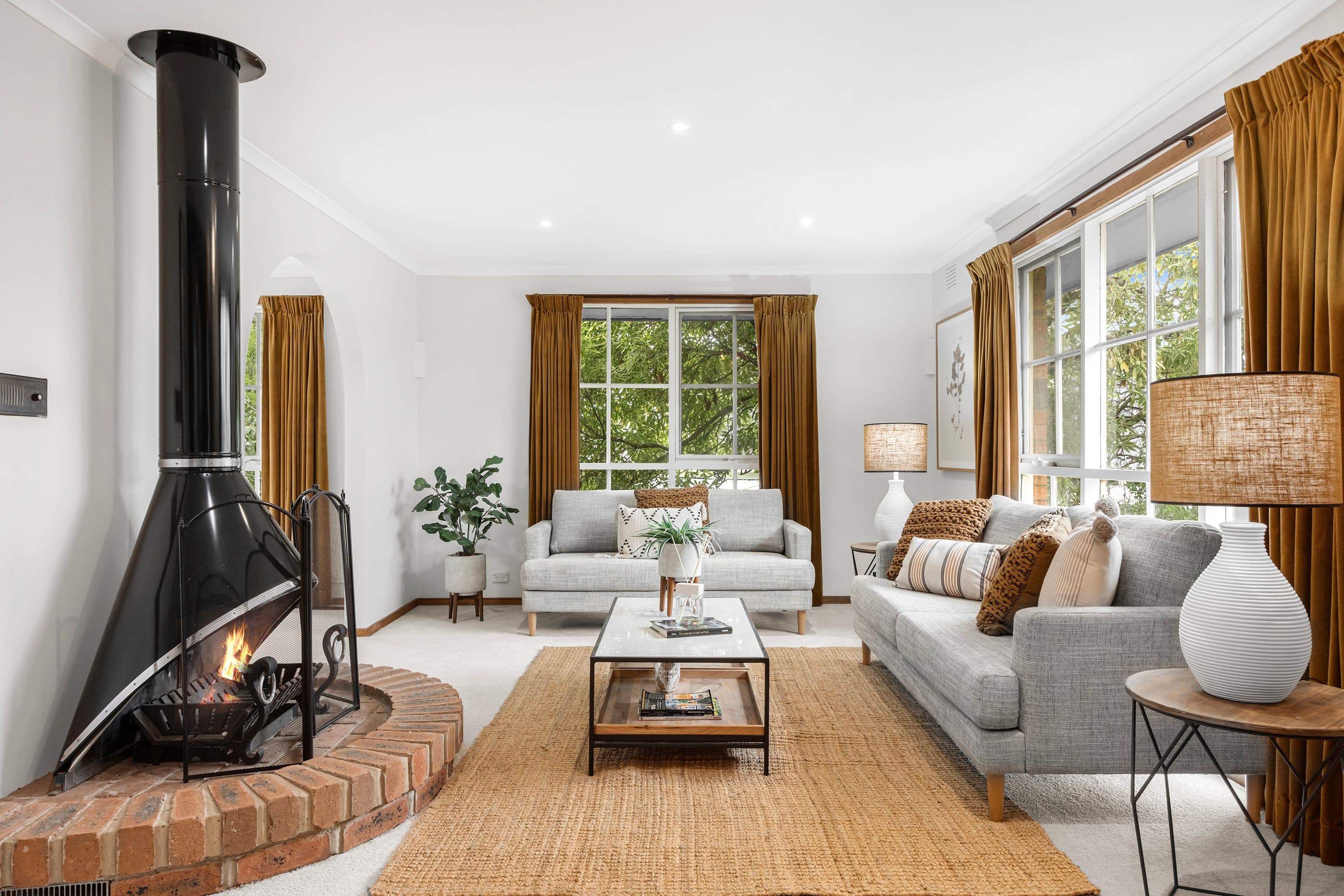 8 Rotherwood Close, Wantirna VIC 3152, Wantirna - Thumbnail 2