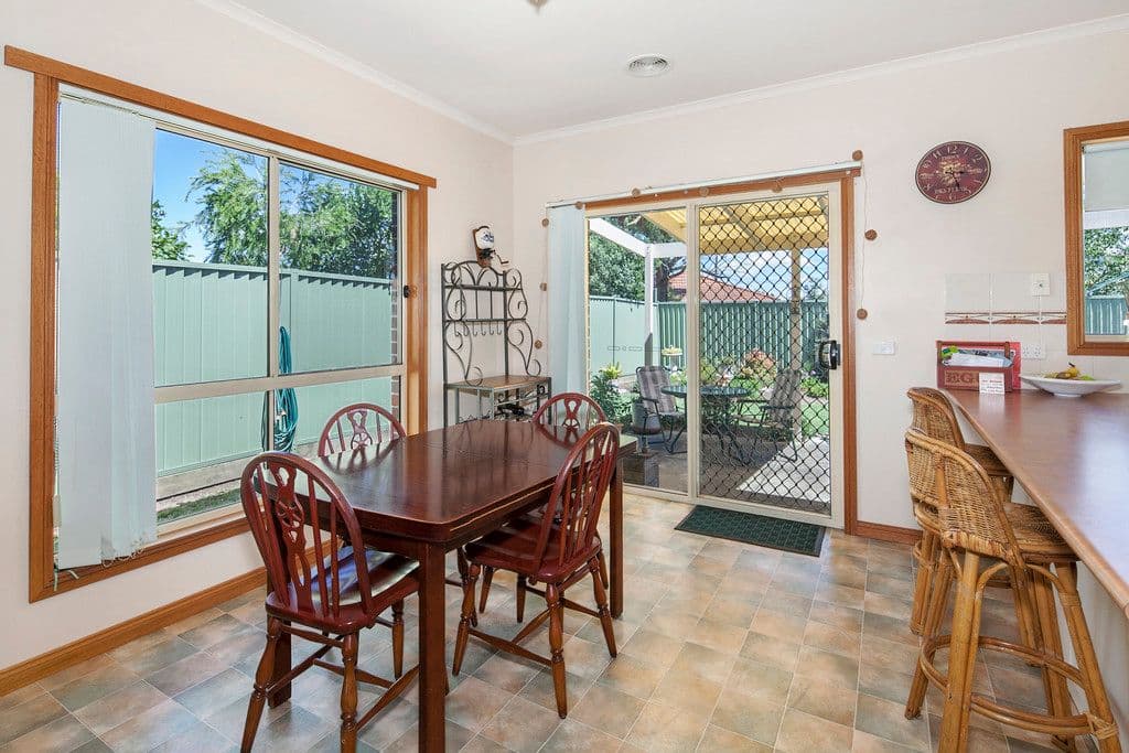5 Marie Crescent, Wendouree VIC 3355, Wendouree - Thumbnail 4