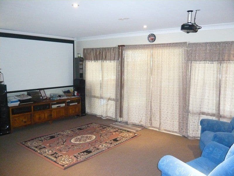 8 Seagull Court, DECEPTION BAY QLD 4508, Deception Bay - Thumbnail 6