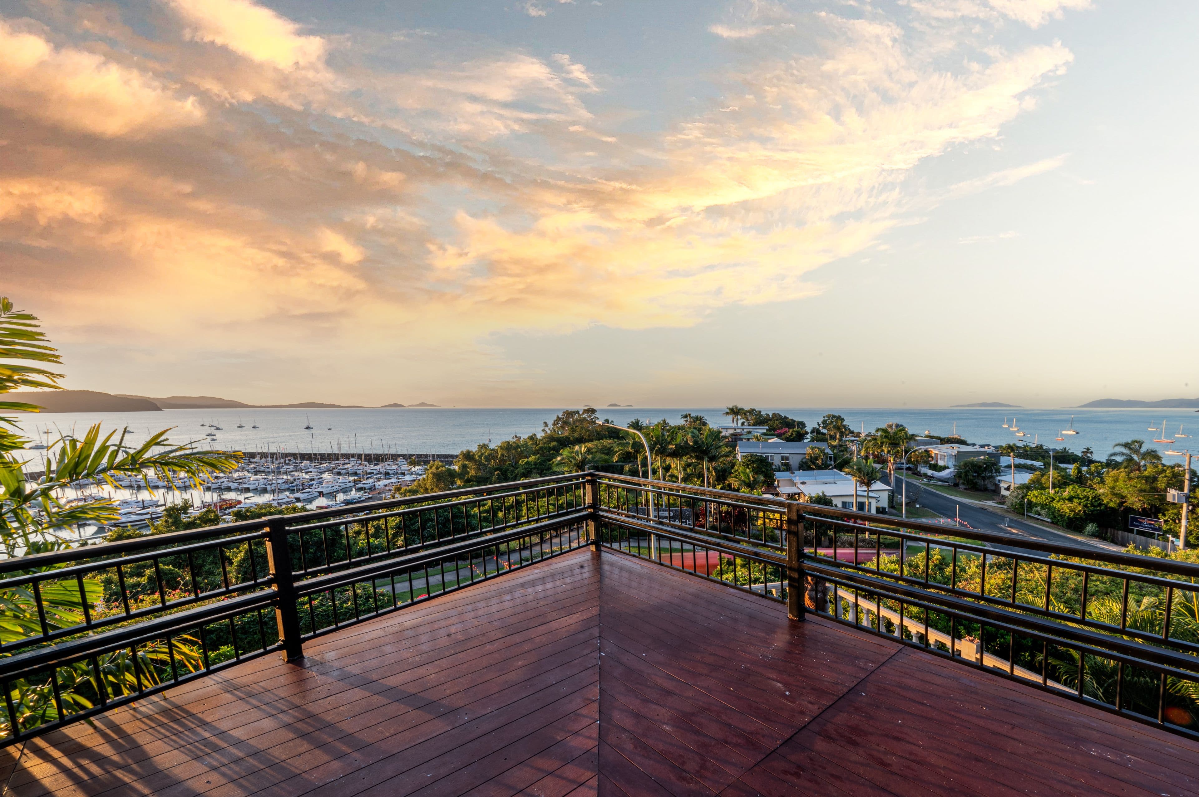 37 Airlie Crescent, Airlie Beach QLD 4802, Airlie Beach - Thumbnail 2