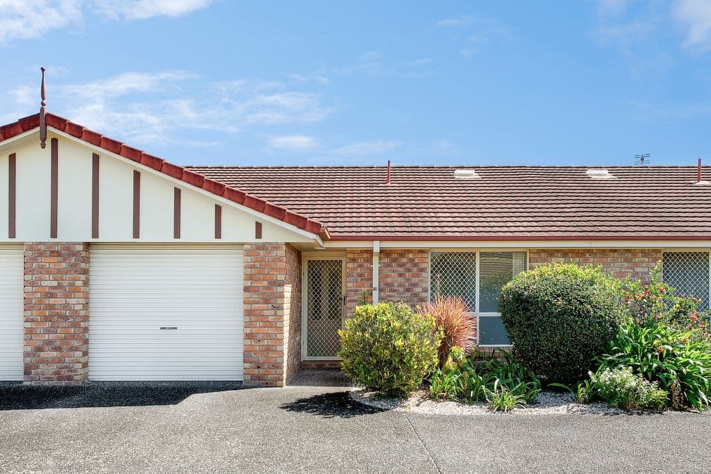 10/7 Advocate Place, Banora Point - Image 1