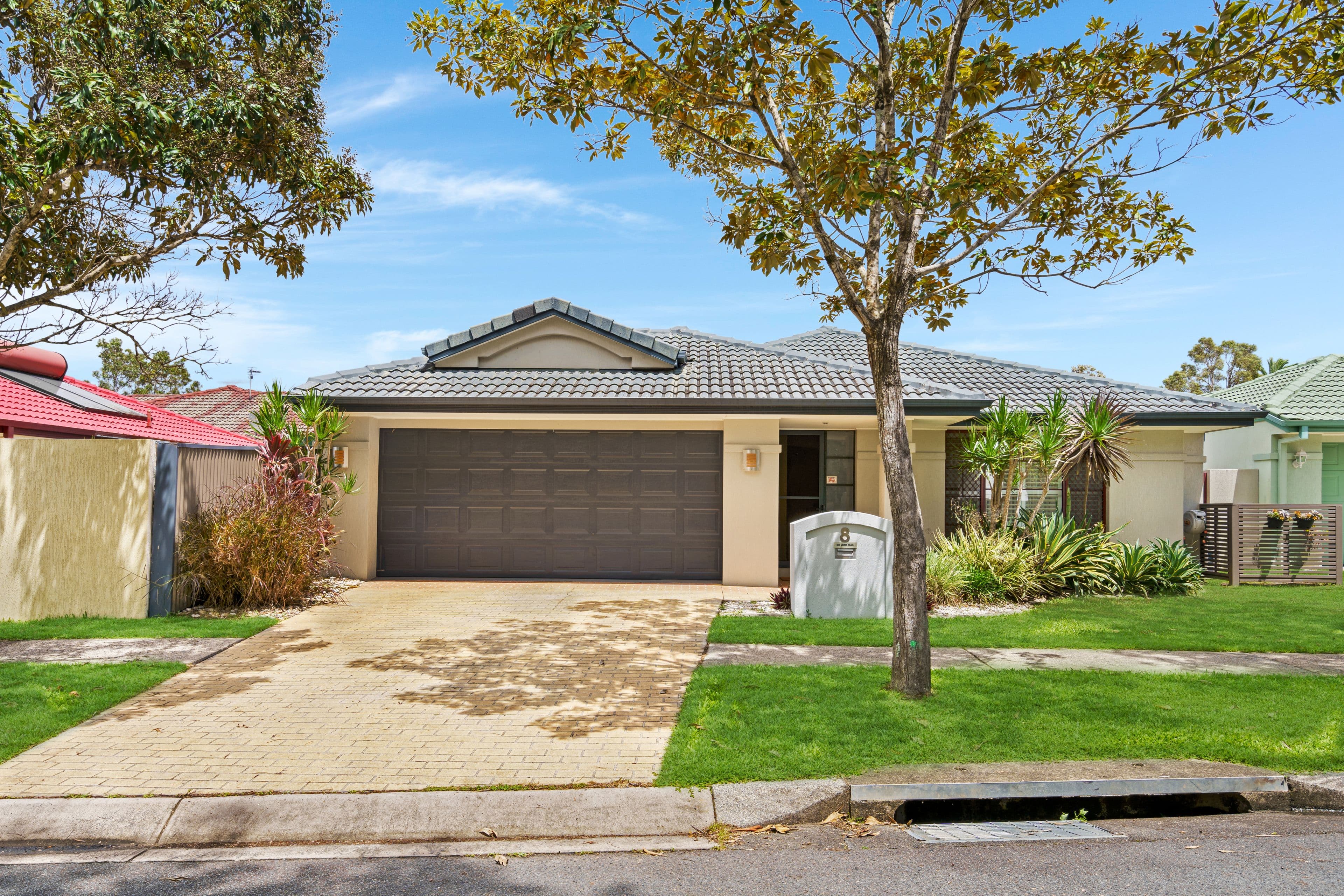 8 Royal Court, Ashmore QLD 4214, Ashmore - Image 1