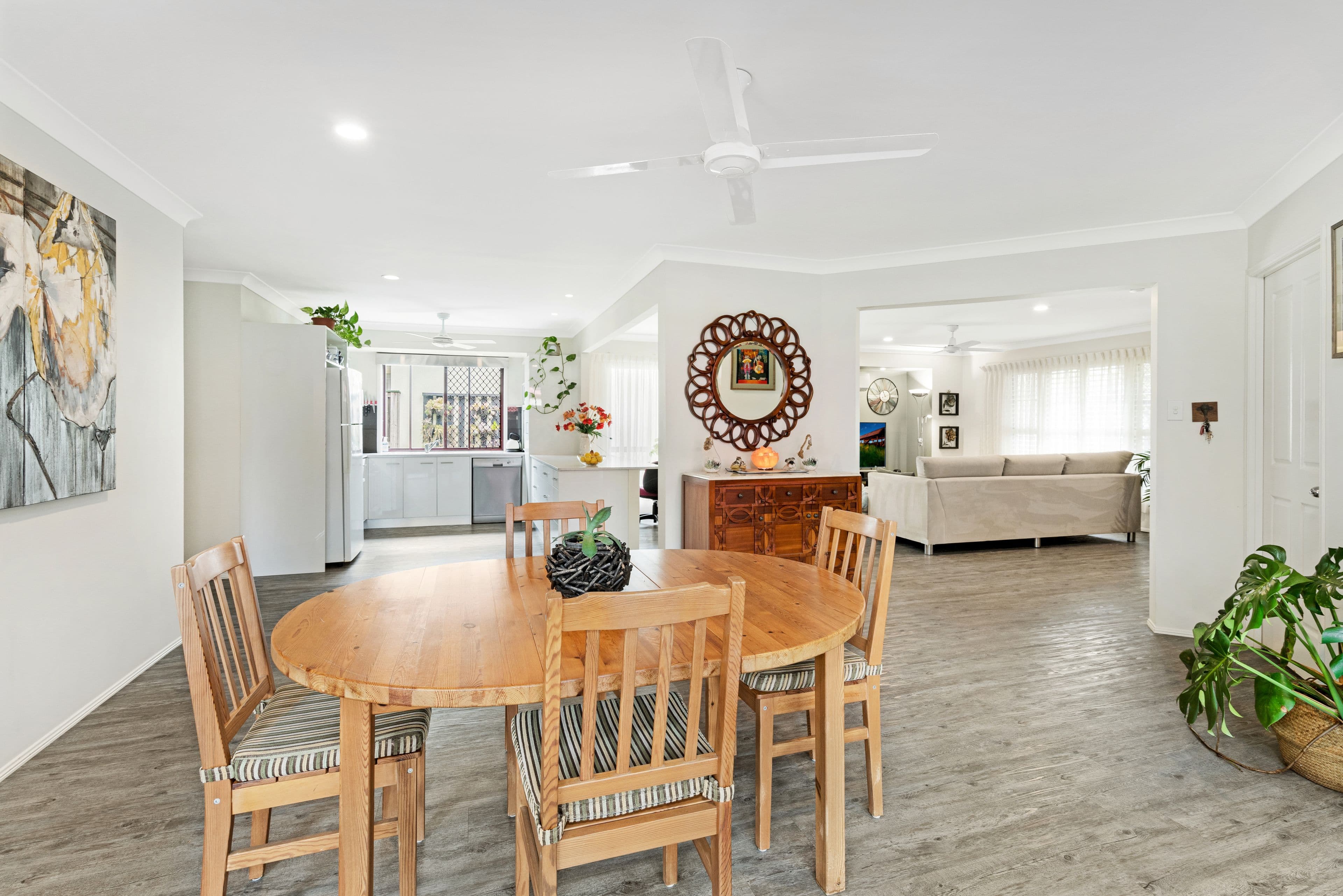 8 Royal Court, Ashmore QLD 4214, Ashmore - Thumbnail 5