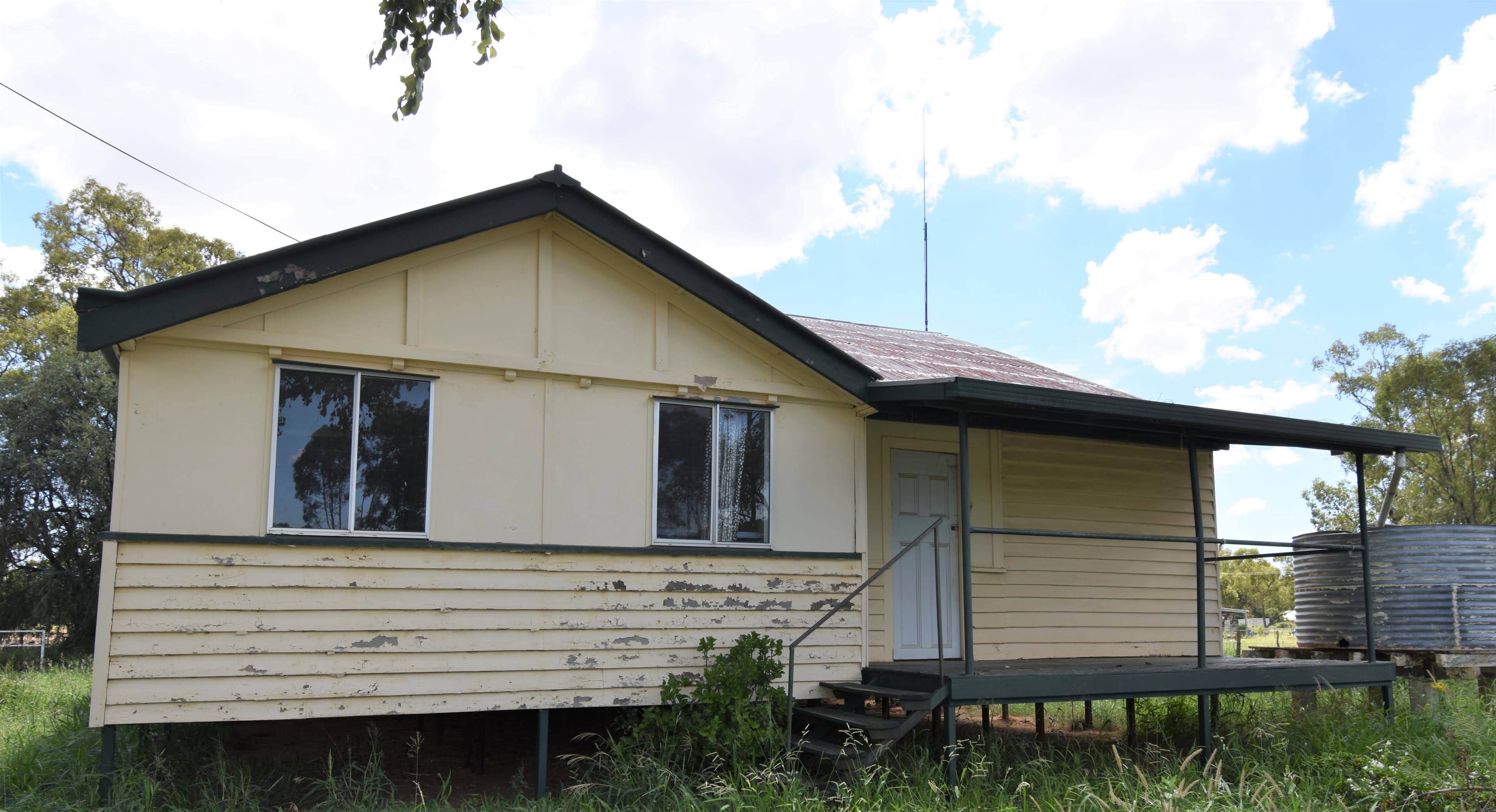 8 Edison Street, Jericho QLD 4728, Jericho - Image 1