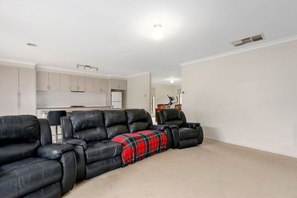 9 Cameron Road, Mount Evelyn VIC 3796, Mount Evelyn - Thumbnail 8